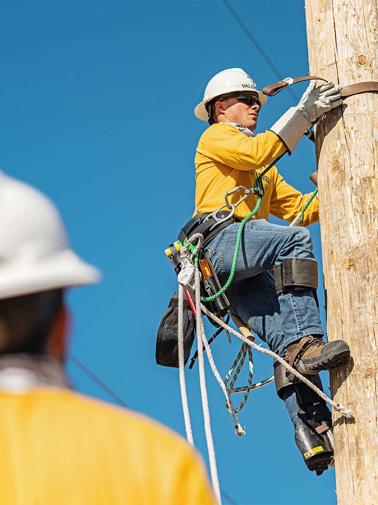 Lineman Education & Training | Northwest Lineman College | NLC